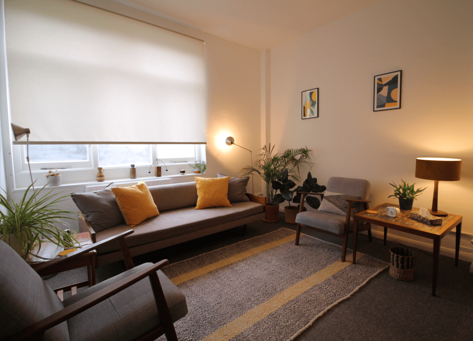 Whole room therapist chair